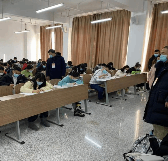 六级考试大学全国生网上报名_六级考试大学全国生网可以考吗_全国大学生四六级考试网