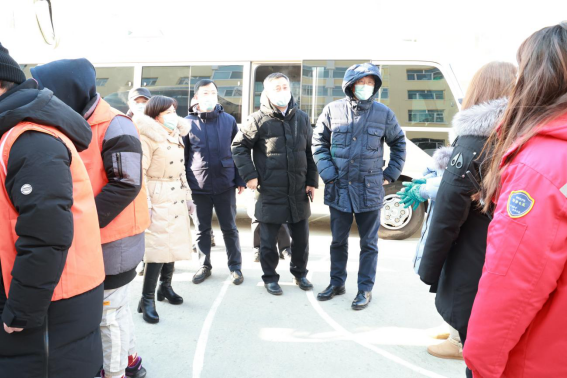 哈医大护送学子返乡 温暖守护 传承探行